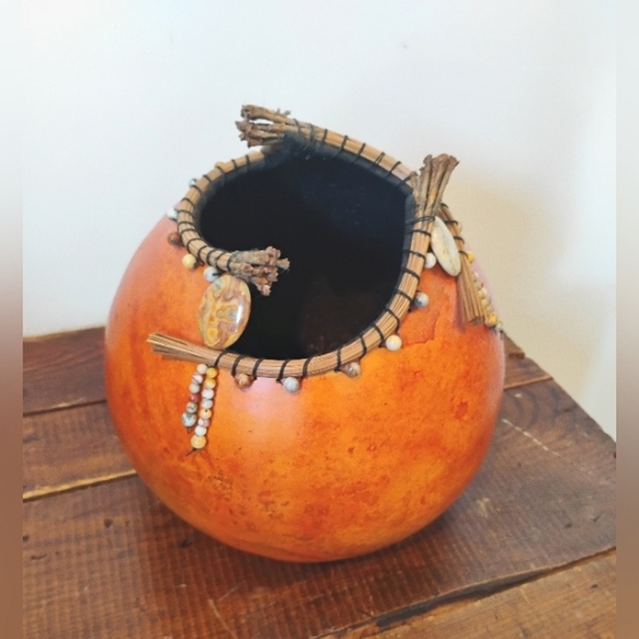 LESLEE BURTT & CHRIS WARREN NATIVE AMERICAN LARGE GOURD POT BY HANDWOVEN